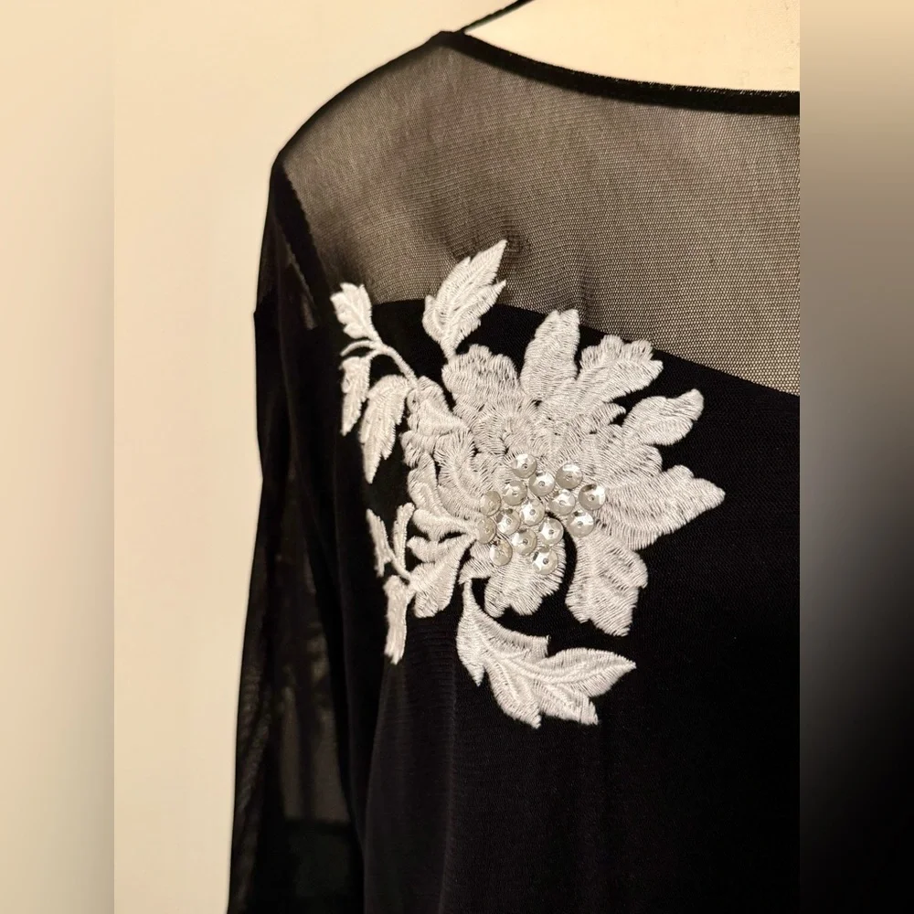 INC International Concepts Black Top. White Floral Design. Sexy, sophisticated - Picture 8 of 10